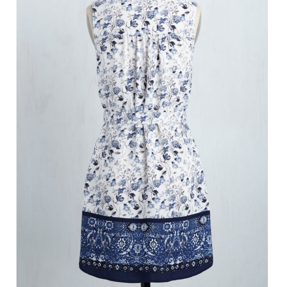 Blue & White Floral Dress - Picture 2 of 3